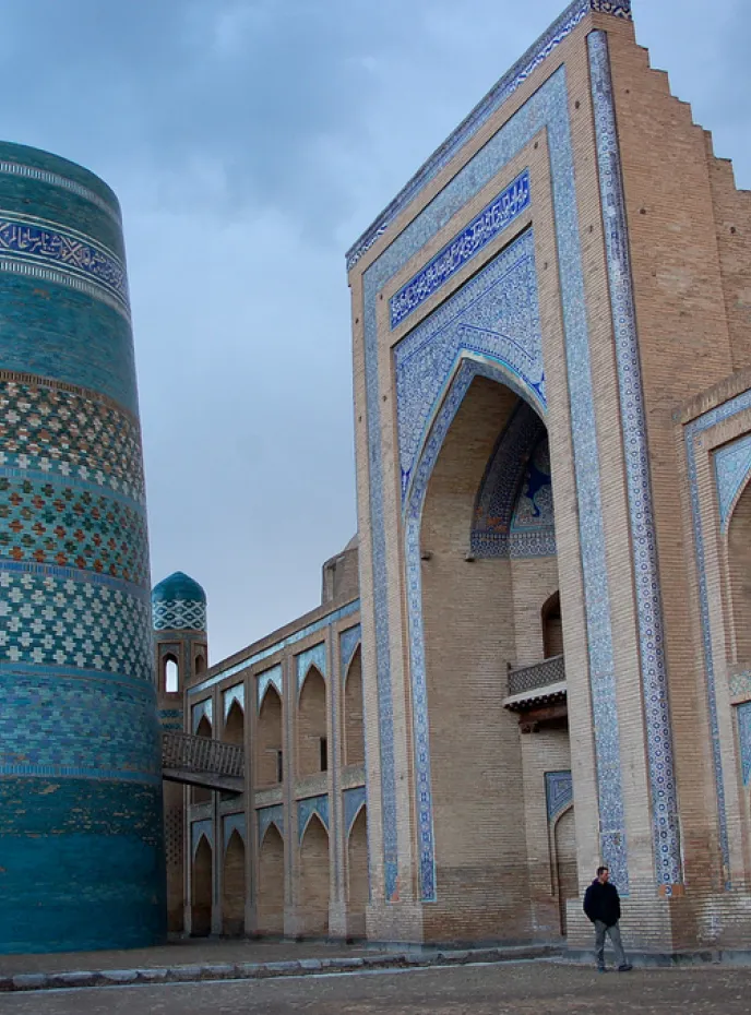 
            Tachkent - Khiva
      